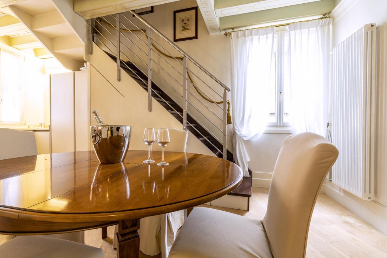 Gondola Luxury - Campo Santi Filippo E Giacomo By Wonderful Italy Venetië Buitenkant foto
