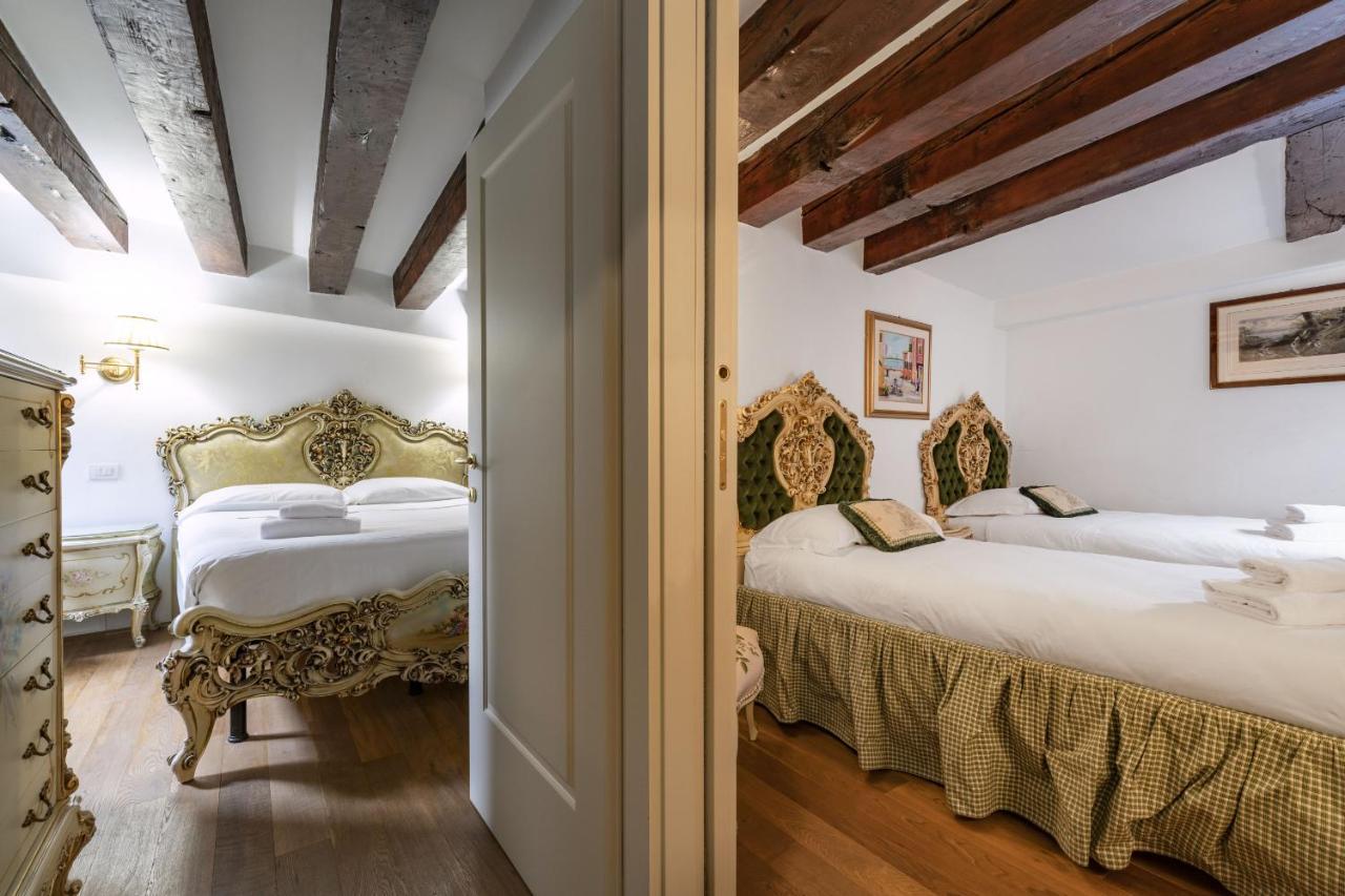 Gondola Luxury - Campo Santi Filippo E Giacomo By Wonderful Italy Venetië Buitenkant foto