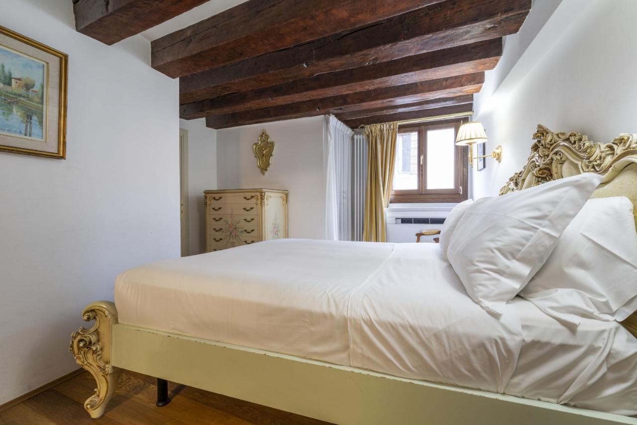 Gondola Luxury - Campo Santi Filippo E Giacomo By Wonderful Italy Venetië Buitenkant foto